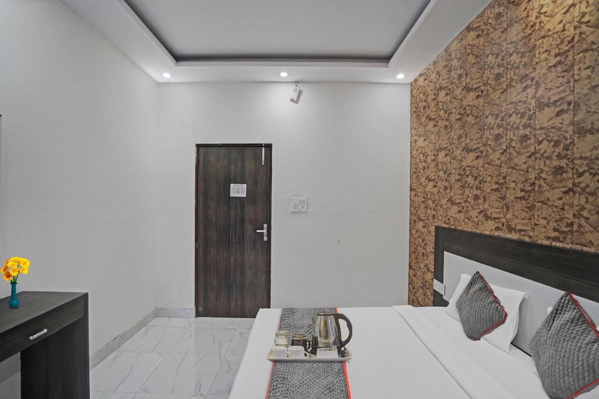 Collection O Rajvanshi Paradise Gurgaon Zewnętrze zdjęcie