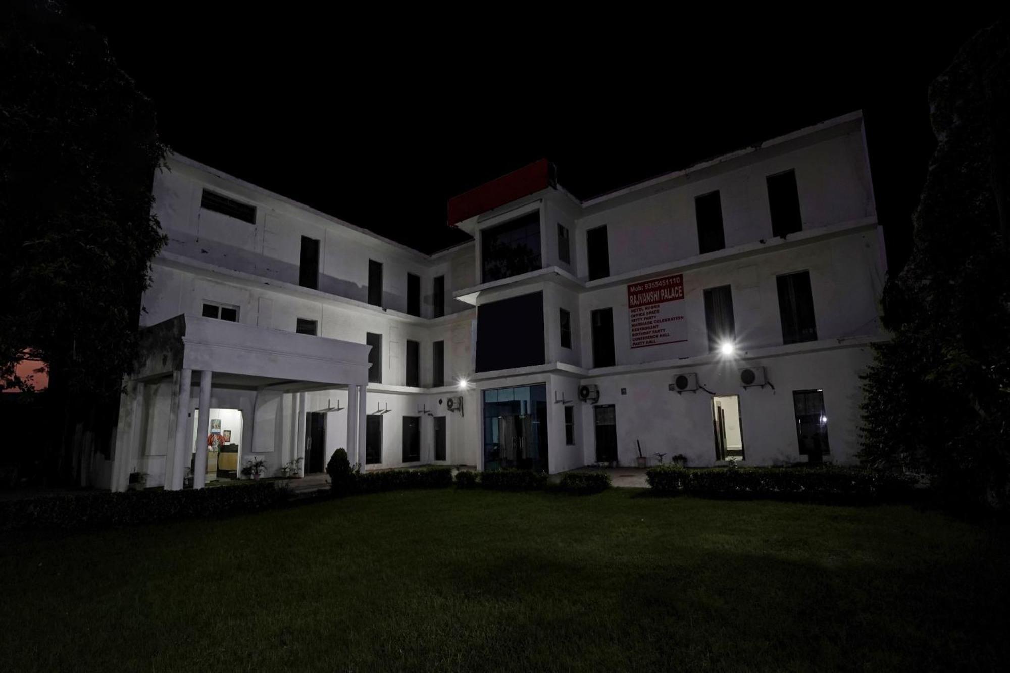 Collection O Rajvanshi Paradise Gurgaon Zewnętrze zdjęcie