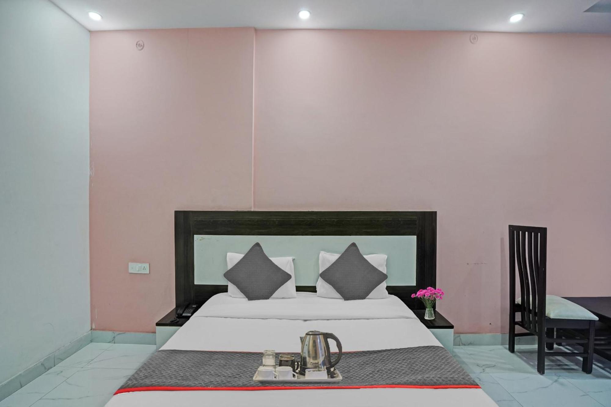 Collection O Rajvanshi Paradise Gurgaon Zewnętrze zdjęcie