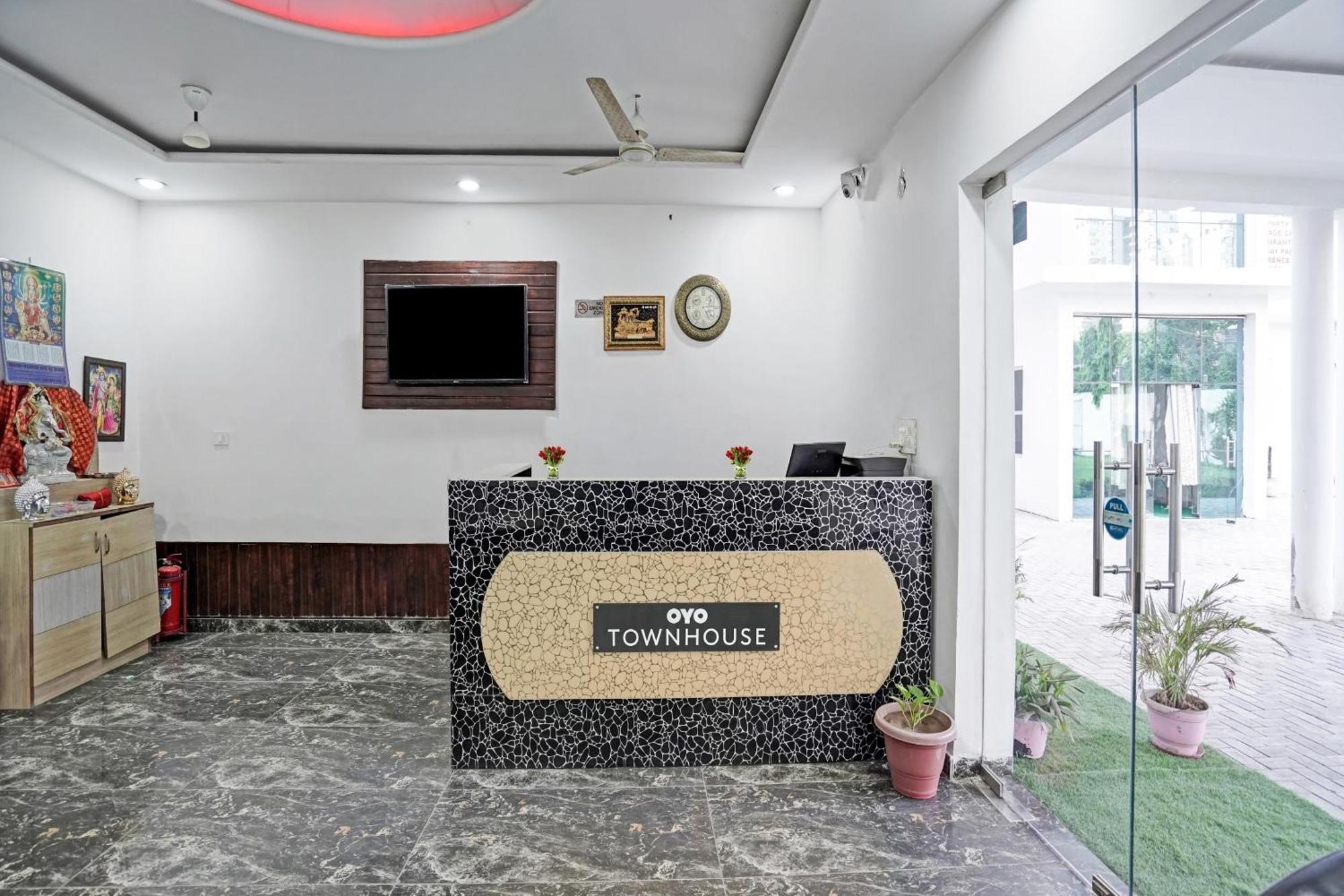 Collection O Rajvanshi Paradise Gurgaon Zewnętrze zdjęcie