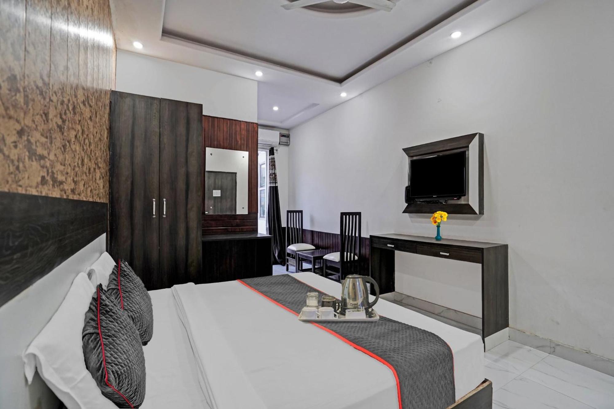 Collection O Rajvanshi Paradise Gurgaon Zewnętrze zdjęcie