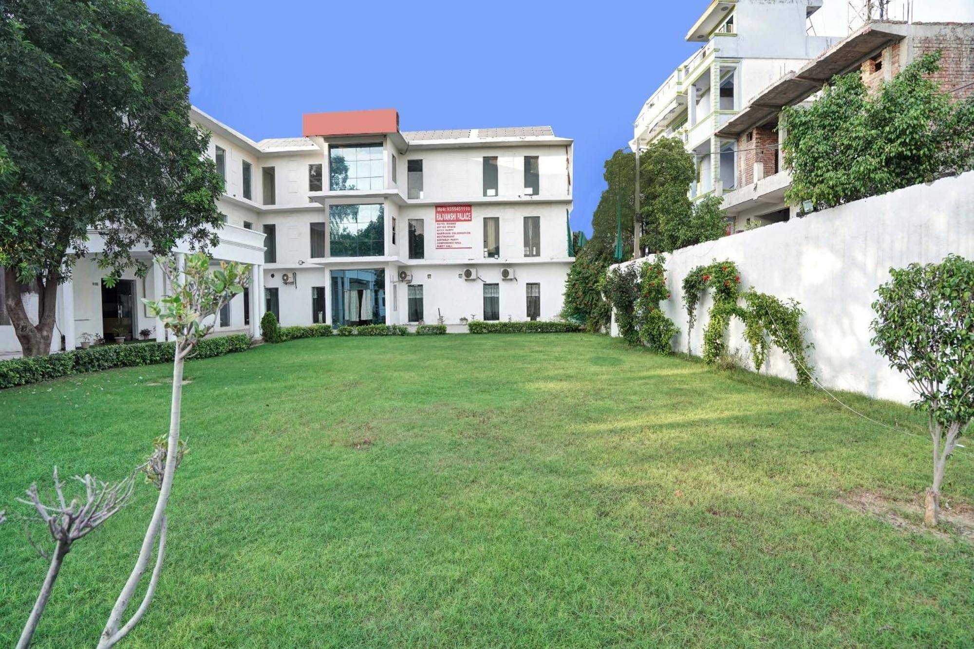 Collection O Rajvanshi Paradise Gurgaon Zewnętrze zdjęcie